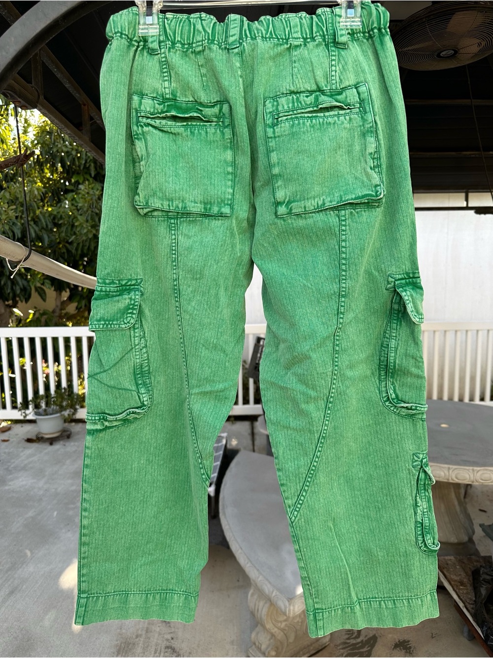 FREE PEOPLE AMAZON TAHITI CARGO PANTS SIZE SMALL!! EXCELLENT CONDITION!! - Picture 4 of 8